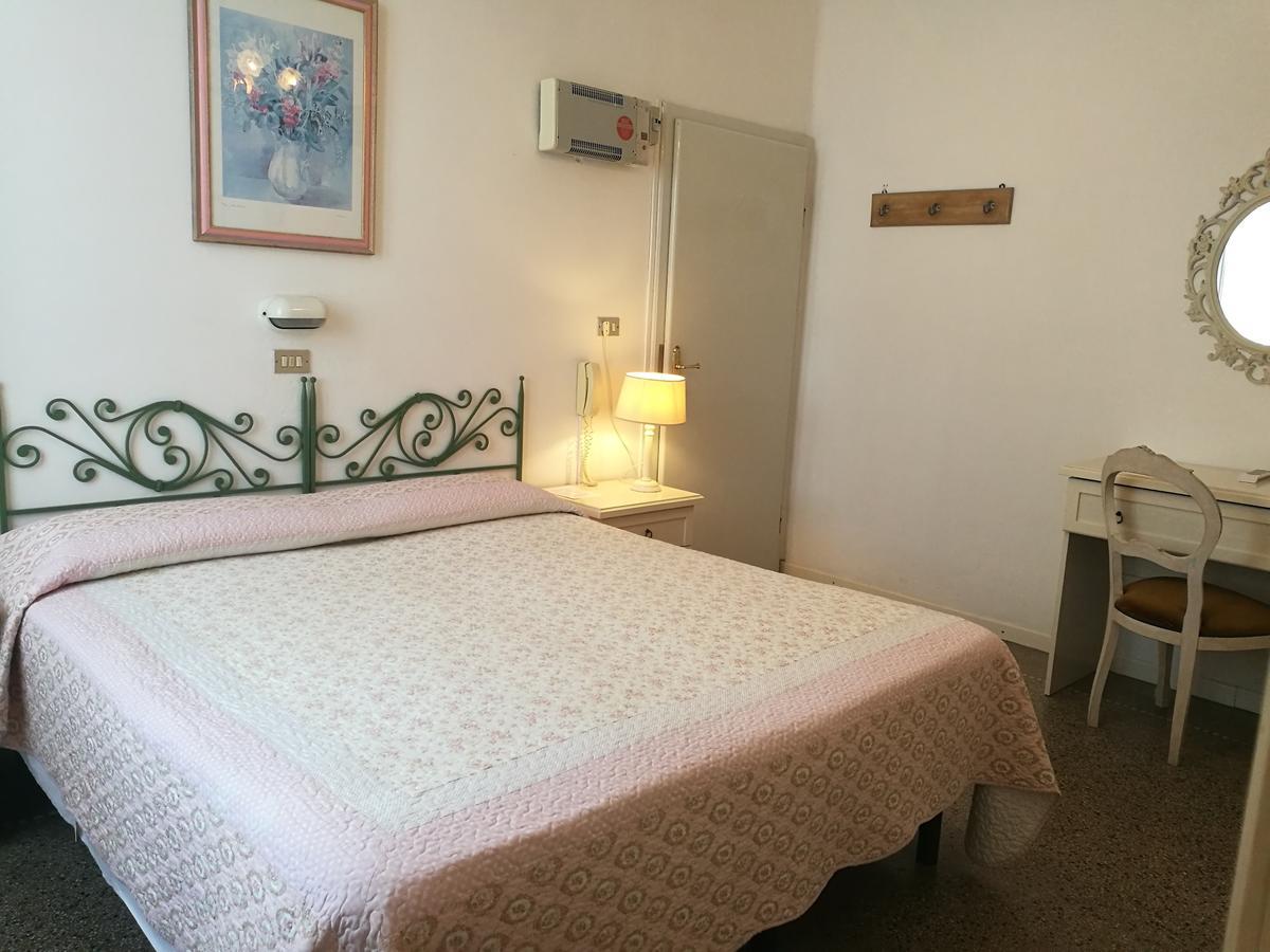Villa La Fonte Marina di Pietrasanta Luaran gambar