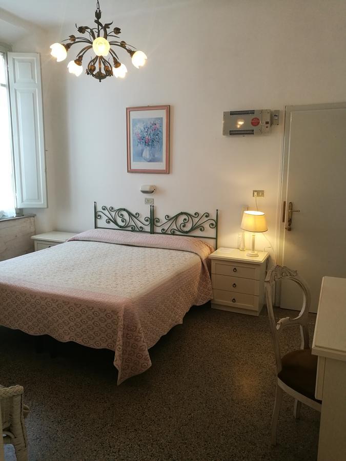 Villa La Fonte Marina di Pietrasanta Luaran gambar